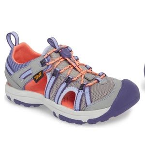 NWB Teva sport sandals